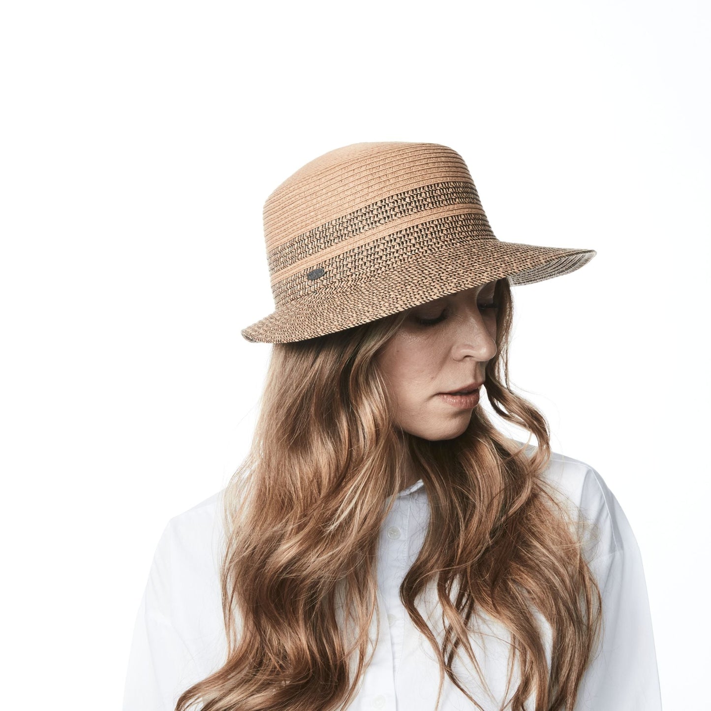 CAYLEE-LARGE CAP BICOLOR WITH STRAW DETAIL