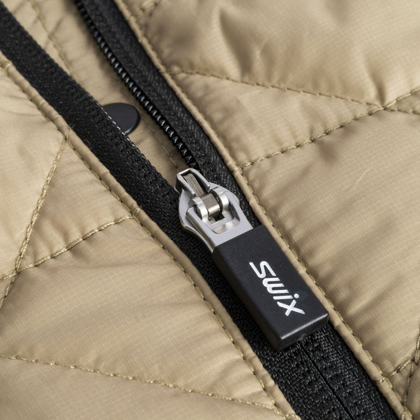 Infinity - Women's Hybrid Insulated Jacket