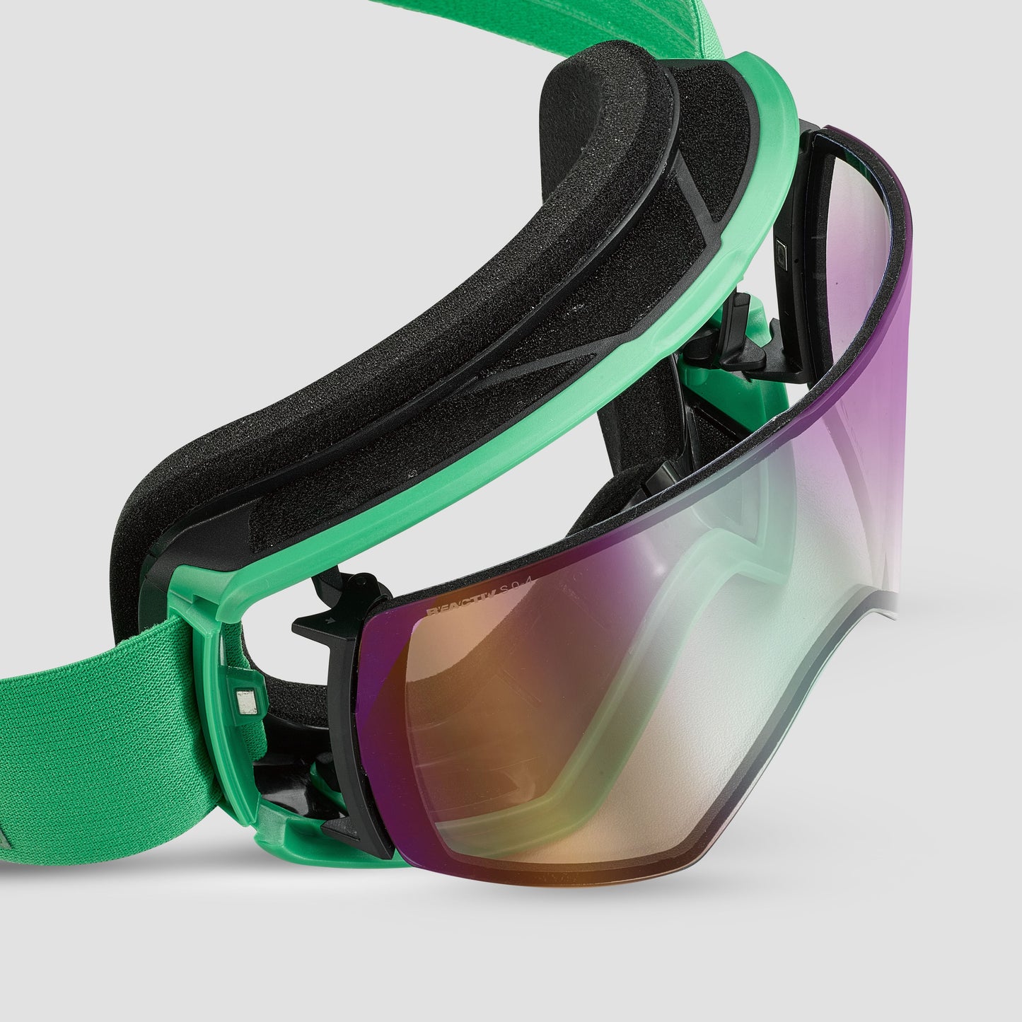 LAUNCHER Goggles with REACTIV 0-4 High Contrast Lens