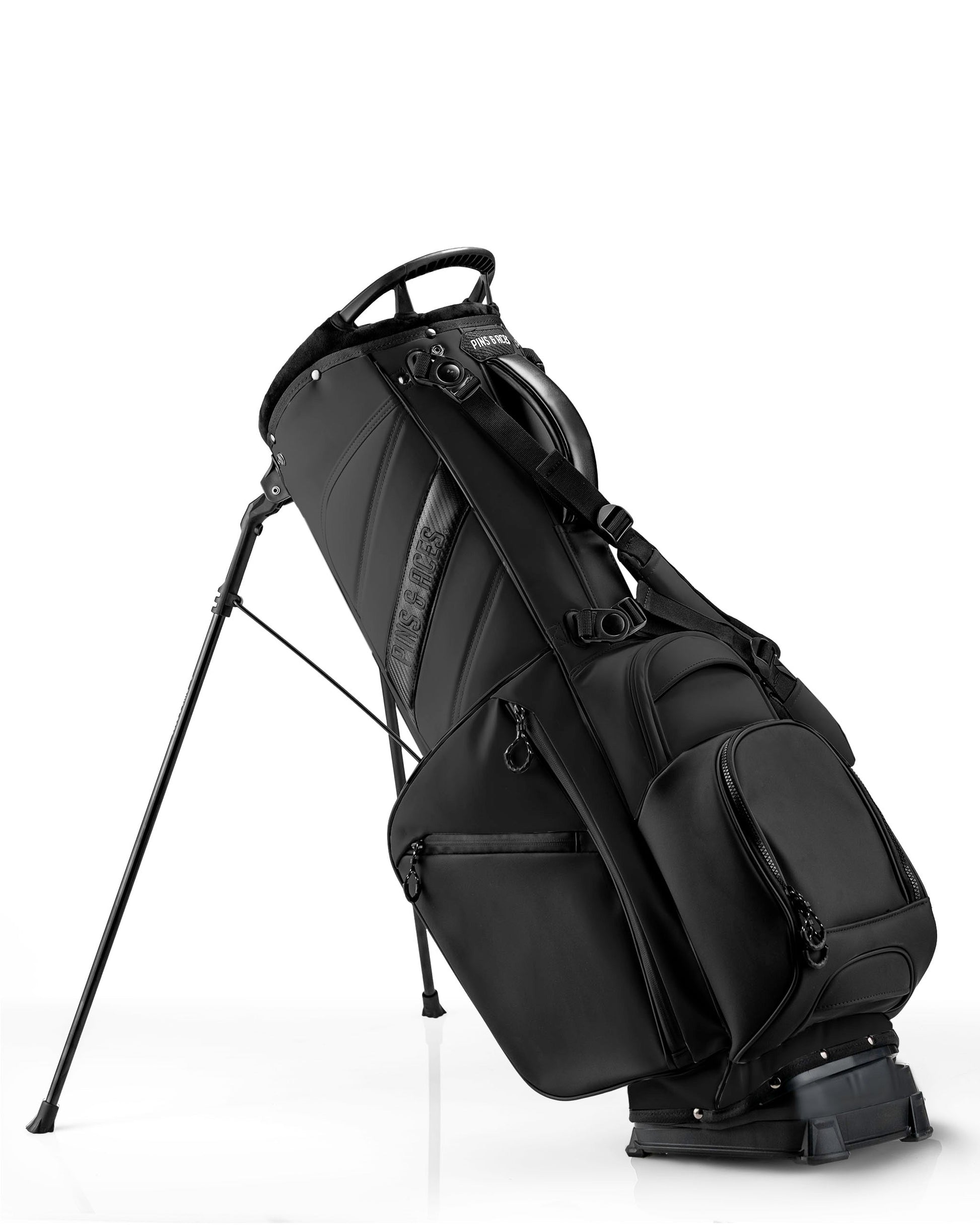 Player Preferred™ Golf Bag in Obsidian color, featuring multiple pockets and a sleek design, ideal for golfers.