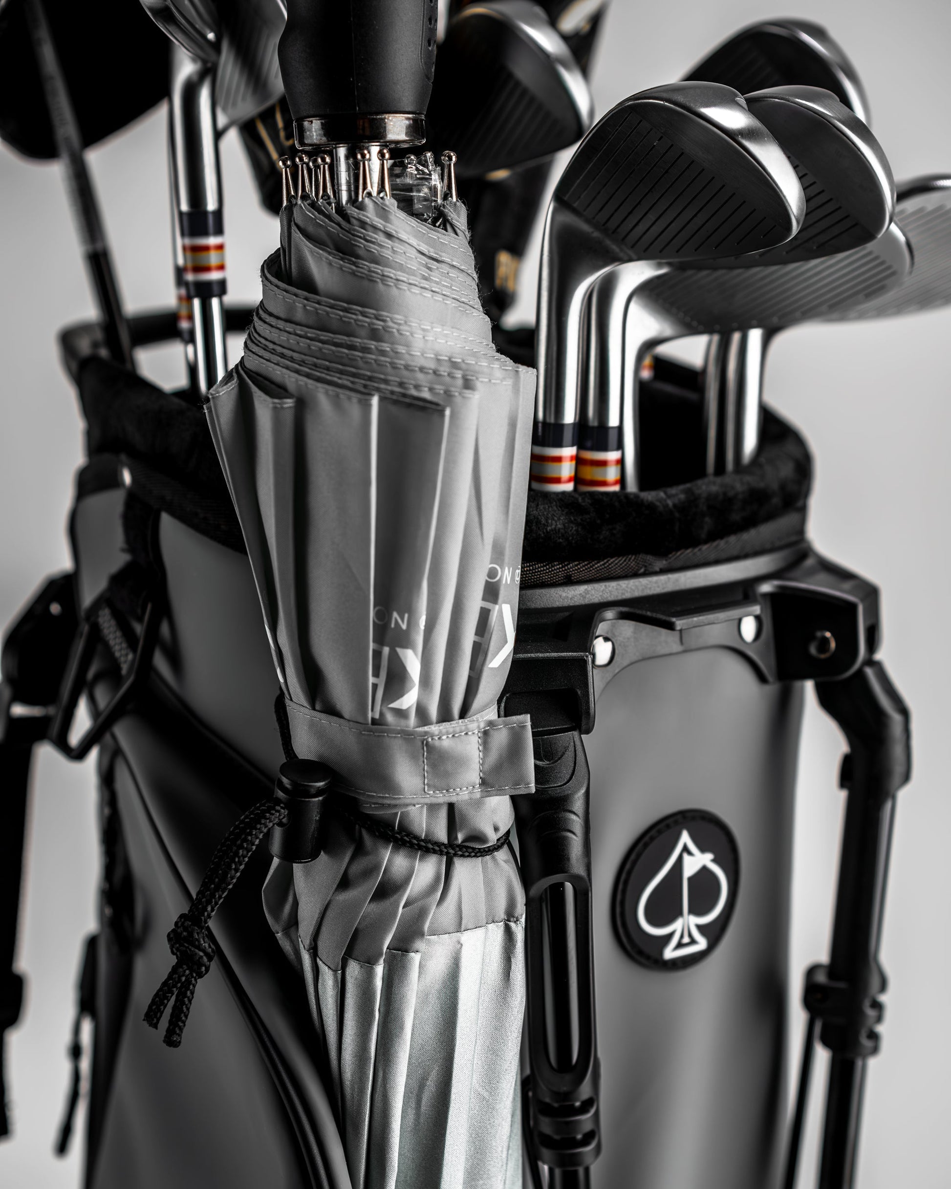 Player Preferred™ Golf Bag in Flat Ash color, featuring a sleek design and multiple pockets for storage.