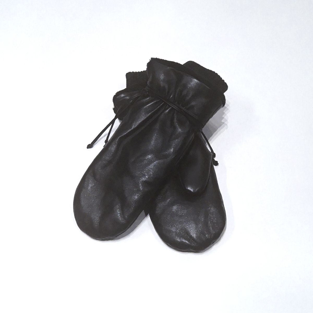 LEATHER MITT W CORD