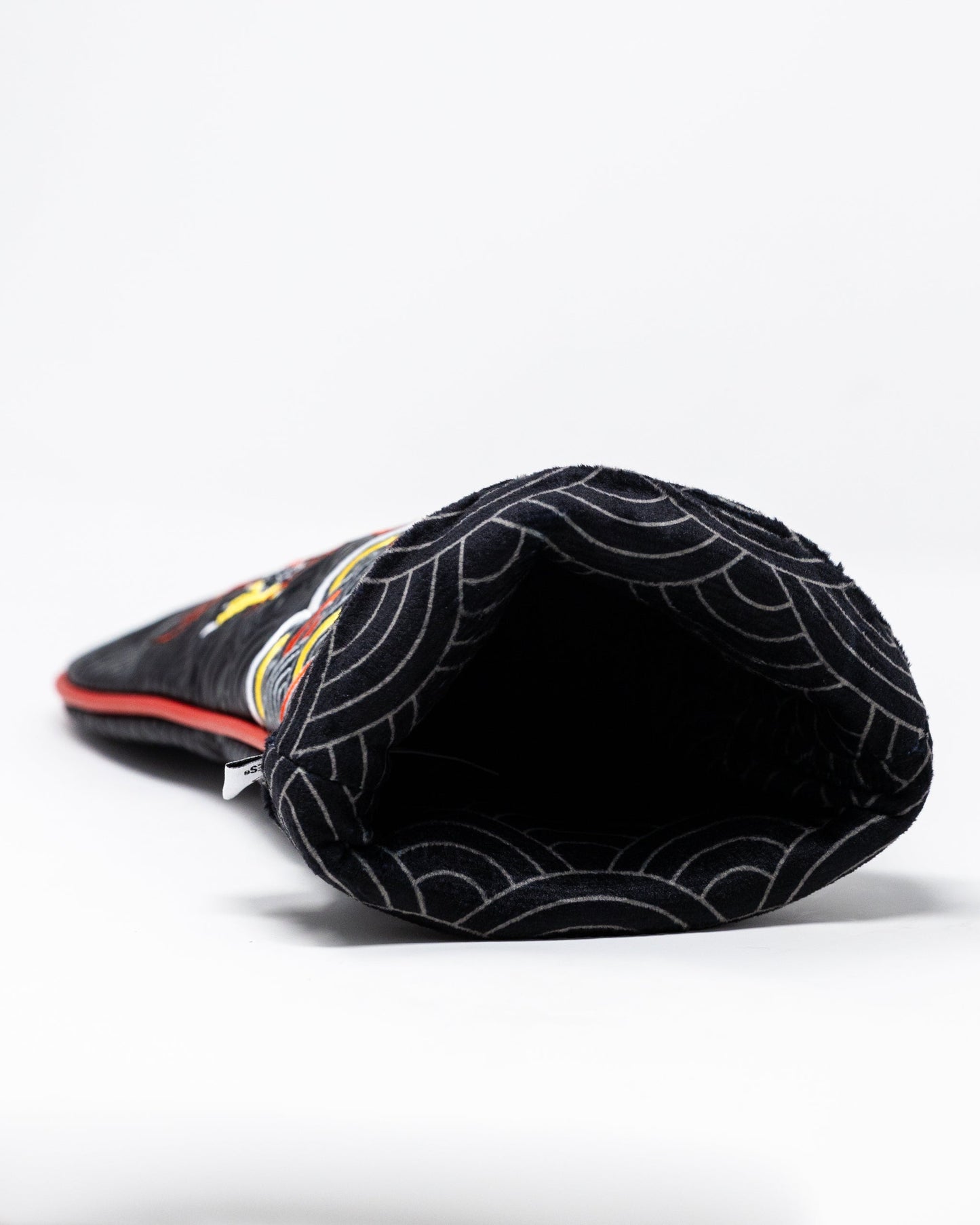Dragon's Dynasty driver cover featuring intricate dragon design, vibrant colors, and plush material for golf clubs.