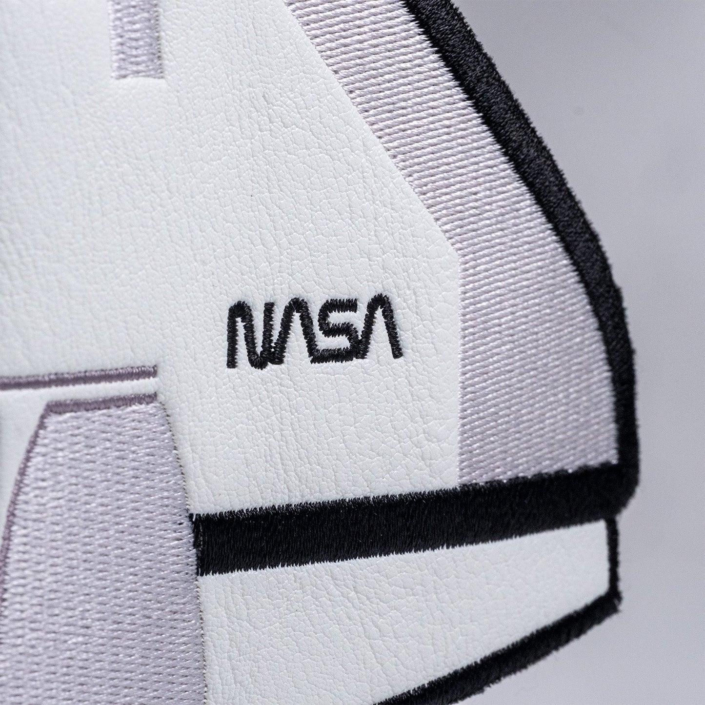 NASA Space Shuttle driver cover featuring a detailed embroidered design and vibrant colors, perfect for car enthusiasts and space fans.