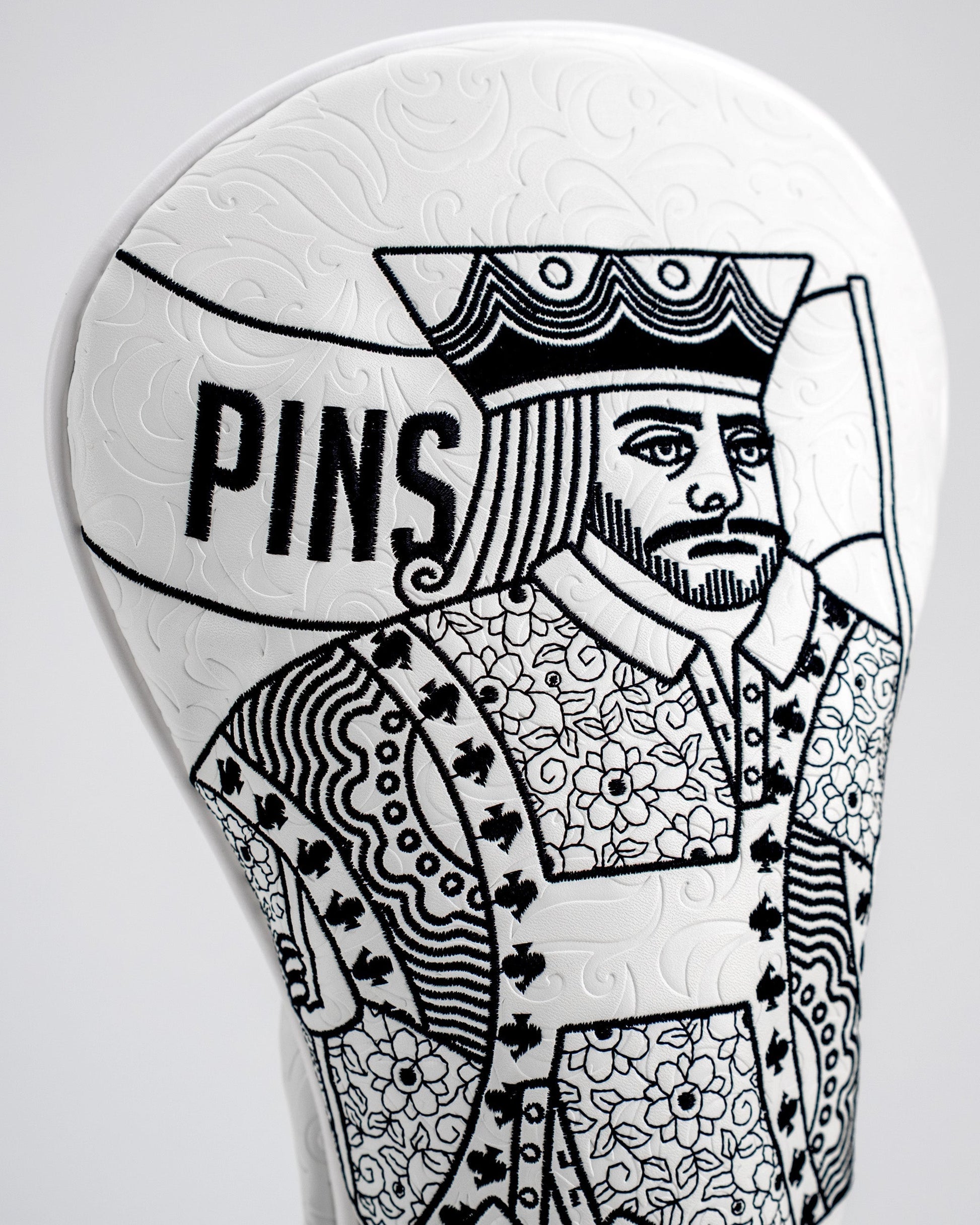White Out King of Spades driver cover featuring a sleek design with a king playing card motif, ideal for golf enthusiasts.