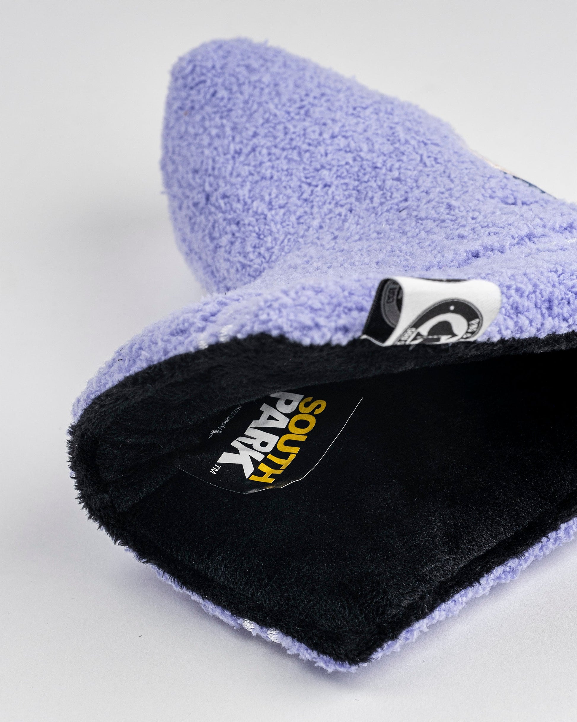 South Park Towelie Blade Putter Cover featuring a blue and white towel design with character graphics, perfect for protecting golf putters.