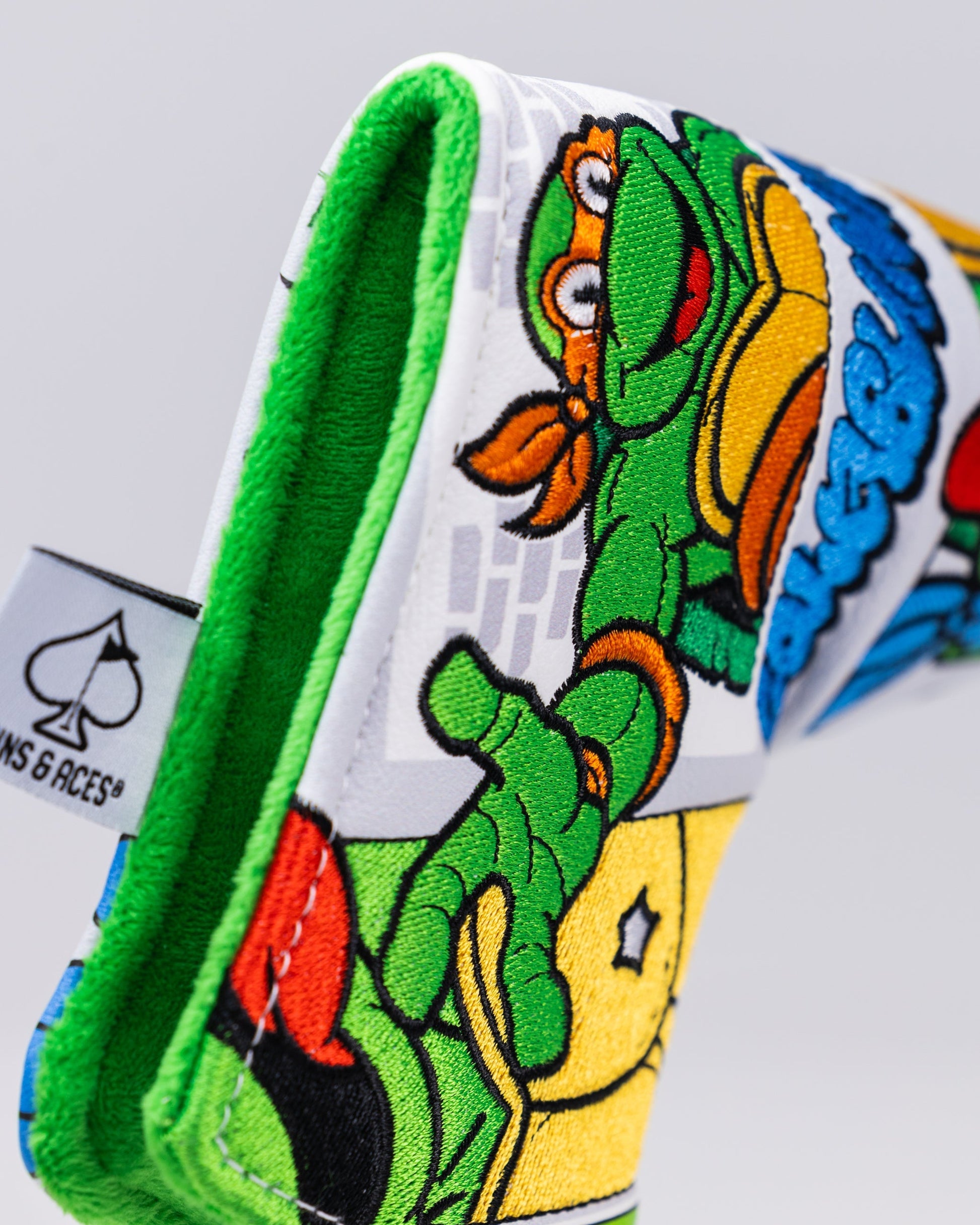 TMNT Comics Blade Cover featuring the Teenage Mutant Ninja Turtles in action with vibrant colors and dynamic illustrations.