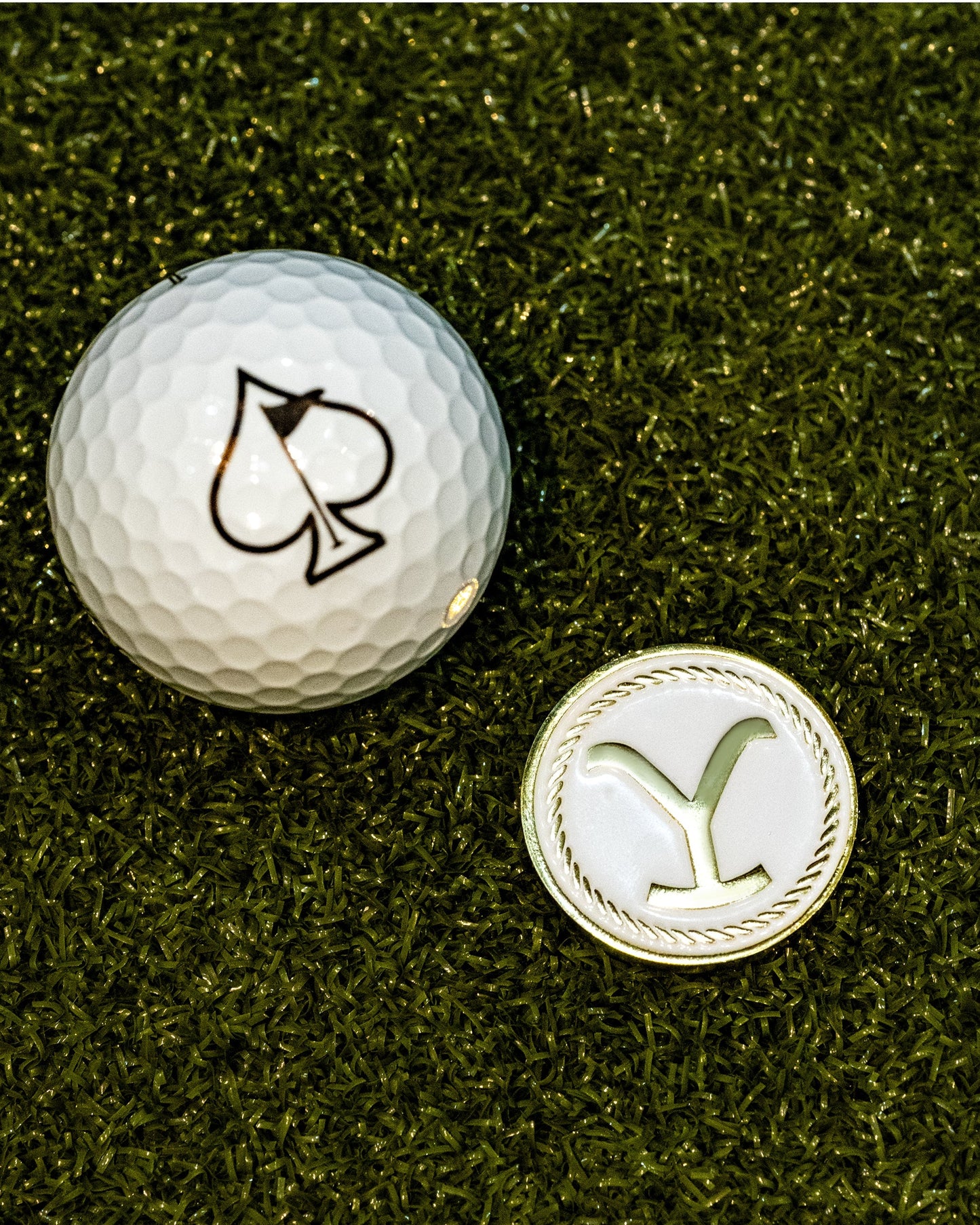 Yellowstone Ball Marker with a scenic design featuring the park's iconic landscape and wildlife, ideal for golf enthusiasts.