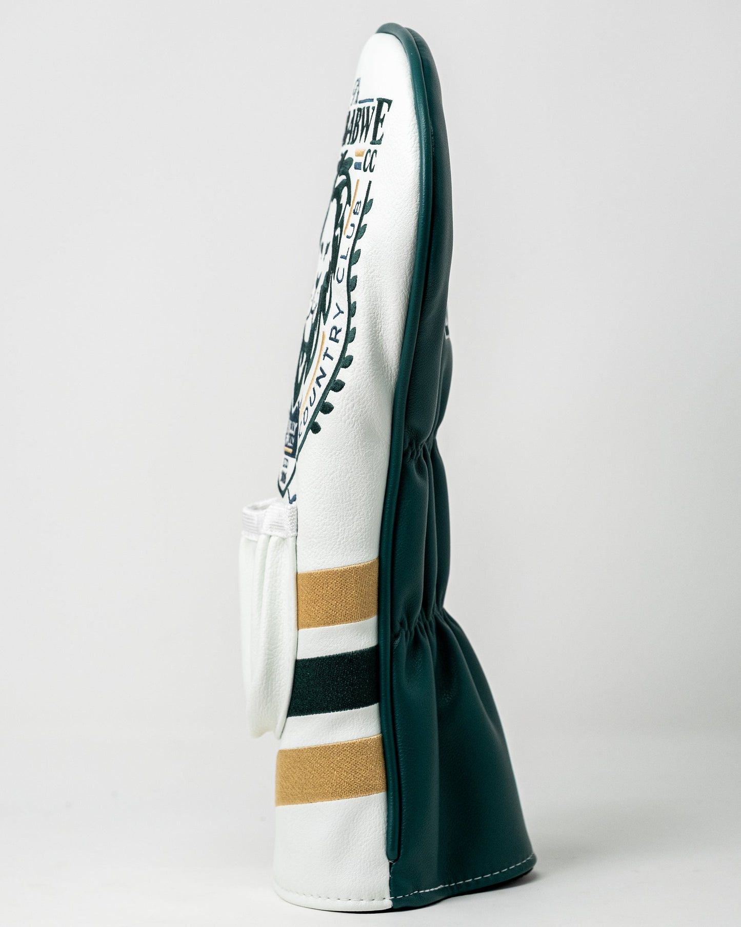 Zynbabwe Country Club driver cover featuring a sleek design with the club's logo, crafted from durable materials for golf club protection.