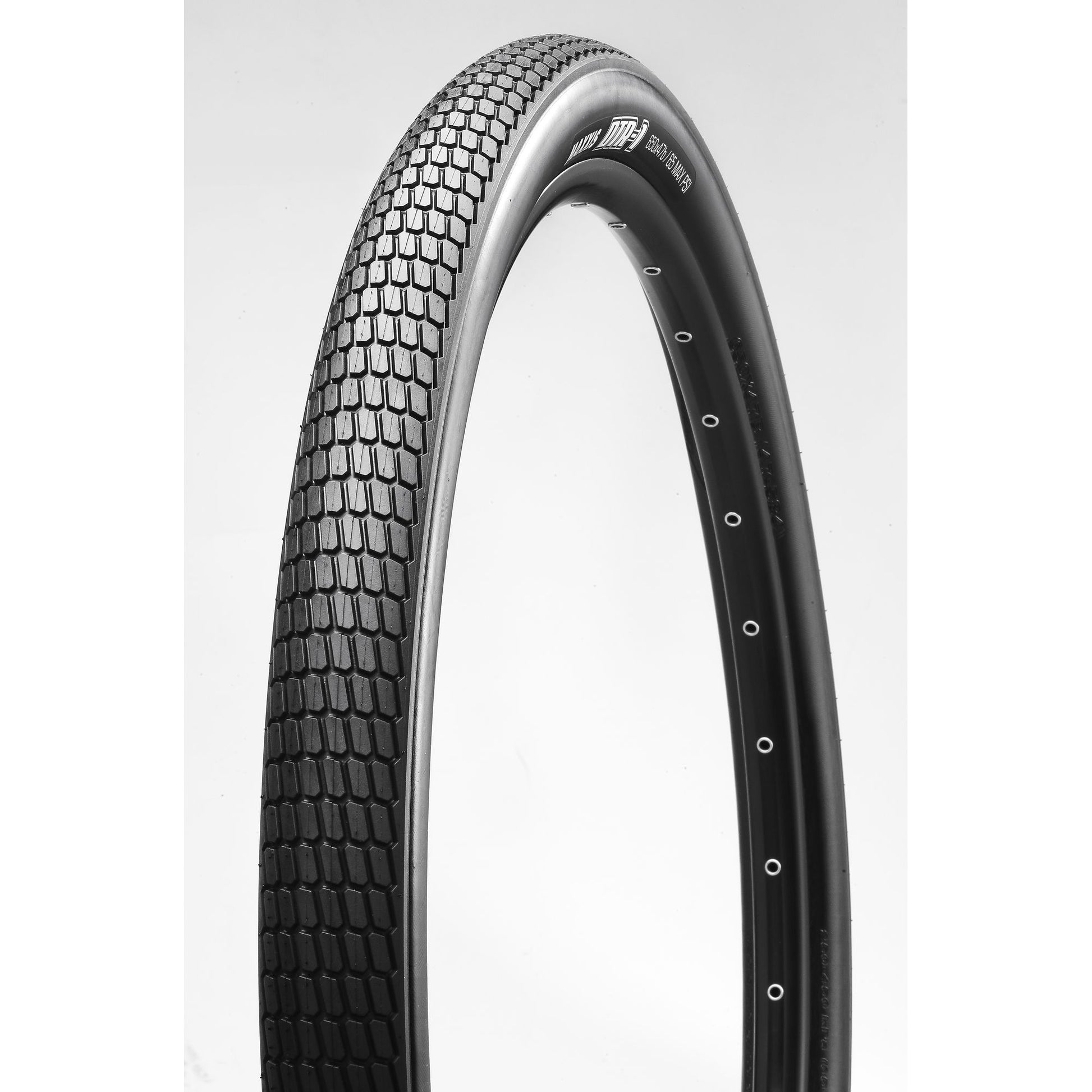 MAXXIS  BLACK NA  